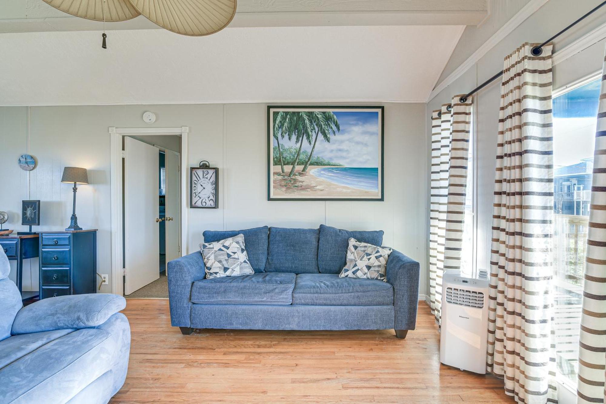 Second-Row Surfside Beach House Newly Renovated! Exteriör bild