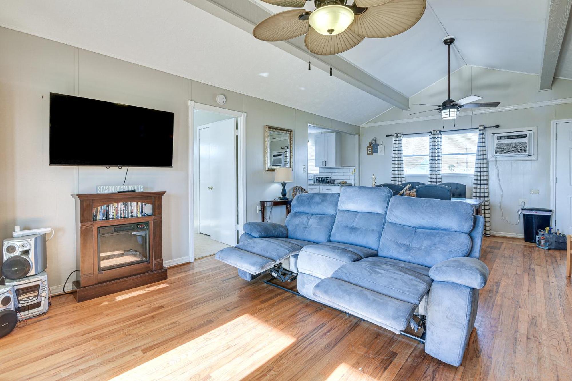 Second-Row Surfside Beach House Newly Renovated! Exteriör bild