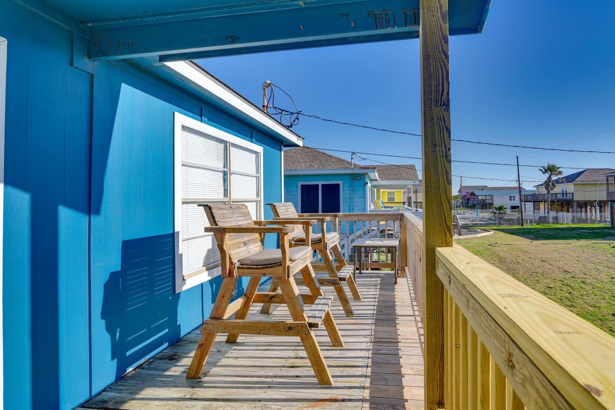 Second-Row Surfside Beach House Newly Renovated! Exteriör bild