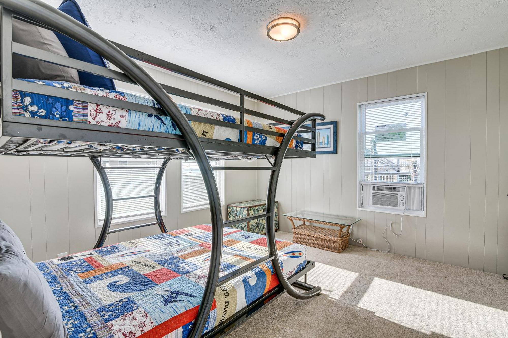 Second-Row Surfside Beach House Newly Renovated! Exteriör bild