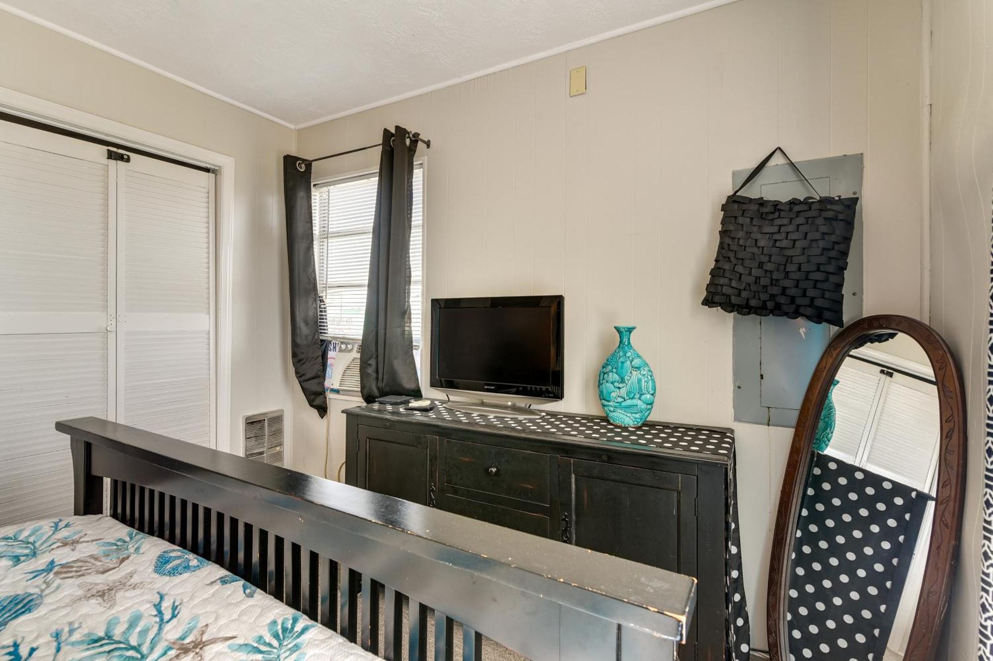 Second-Row Surfside Beach House Newly Renovated! Exteriör bild